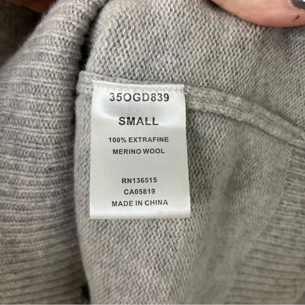 one grey day Distressed Cropped Hoodie Sweater Gray Size Small Style 35OGD839 - Picture 4 of 5